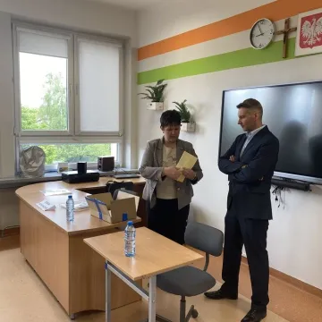 Ósmoklasiści z PSP nr 8 stawiają czoła egzaminowi z matematyki