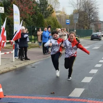 Pobiegli i uczcili rocznicę odzyskania niepodległości 