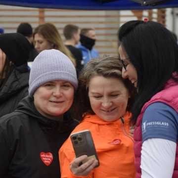 [WIDEO] Glinianki parkRUN w Radomsku. Bieg dla zdrowia i WOŚP 2025