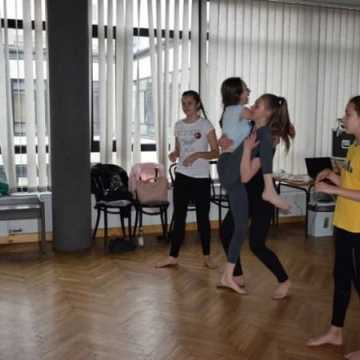 Warsztaty Taneczne dla Młodzieży w MDK