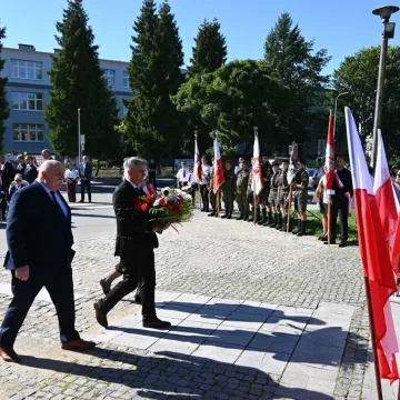 W Radomsku uczczono 80. rocznicę utworzenia KWP
