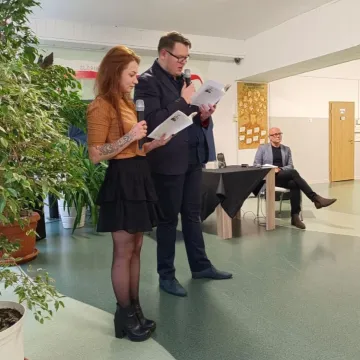 Marcin Wodo promował książkę „Ciemne plamy w Radomsku”