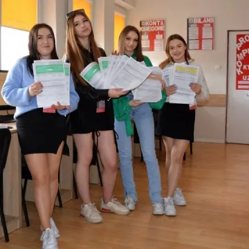 Radomsko: Szkoły średnie otworzyły swoje drzwi