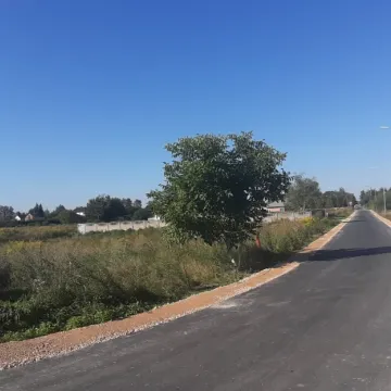 Ulica Parkowa: asfalt zamiast tłucznia