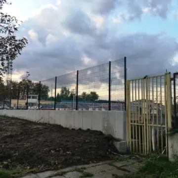 Stadion miejski zyskał nowe ogrodzenie