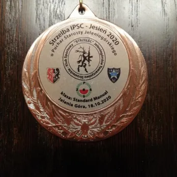 Strzeleckie sukcesy zawodników OKSS „10-tka”