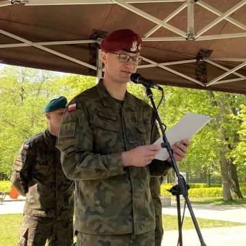 Żołnierze uczą w Radomsku kobiety podstaw samoobrony