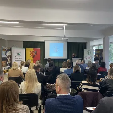 Jak pomóc młodym wybrać przyszłość? Konferencja edukacyjna w ZSP nr 1 w Radomsku