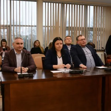 Radni zdecydowali: karetka pojedzie na Ukrainę. Będą też zmiany w statucie szpitala