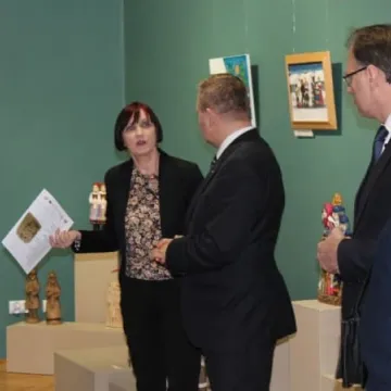 Świętowanie oczami ludowych artystów