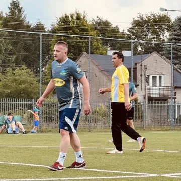 Pierwsze zwycięstwo Szansy w radomszczańskich „Szóstkach”