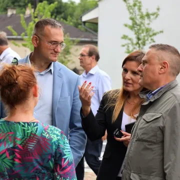 „Zielone ściany” i eko-parking w Radomsku zdobędą nagrodę w ogólnopolskim konkursie?