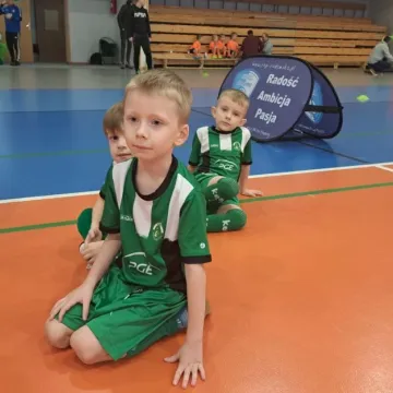 Piłkarskie emocje na mikołajkowym turnieju RAP Radomsko