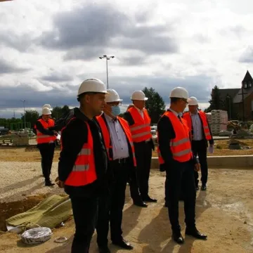 Radni wizytowali budowę nowego basenu w Radomsku