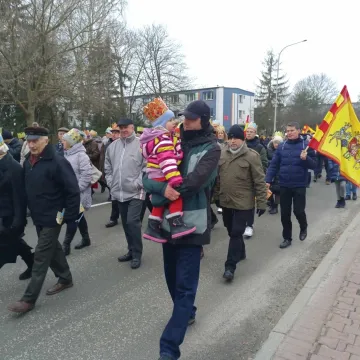 Orszak Trzech Króli w Radomsku: radość i kolędy
