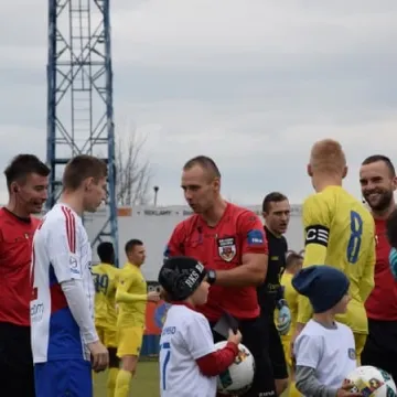 RKS Radomsko remisuje z Bronią Radom 1:1