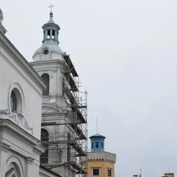 Kościelne wieże w renowacji