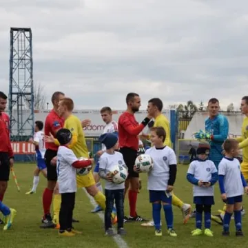 RKS Radomsko remisuje z Bronią Radom 1:1