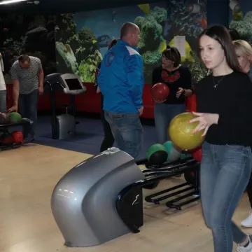 Samorządowcy grali w kręgle