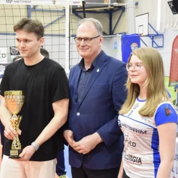 Pewne zwycięstwo i awans. METPRIM Volley Radomsko zagra w finale o II ligę!