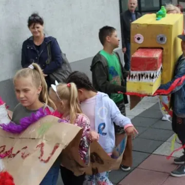 Dzień Smoka: Parada Smoków!