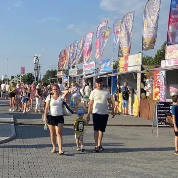 Kleszczowskie dożynki. Na scenie Universe, Wac Toja oraz Cleo