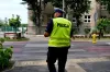 Pierwszy dzwonek coraz bliżej. Policjanci kontrolują okolice szkół, aby droga dzieci była bezpieczna