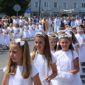 Procesje przemierzyły ulice