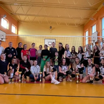 Dziewczyny z Dark Team wygrały Amatorską Ligę Siatkówki w Radomsku