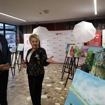 Hospicjum „Dar Serca” z wystawą w MDK w Radomsku