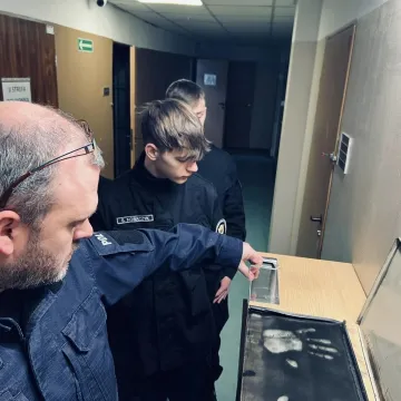 Uczniowie „mechanika” z wizytą w KPP w Radomsku