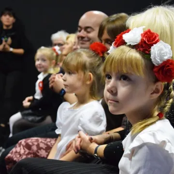 Piosenką uczcili Niepodległą