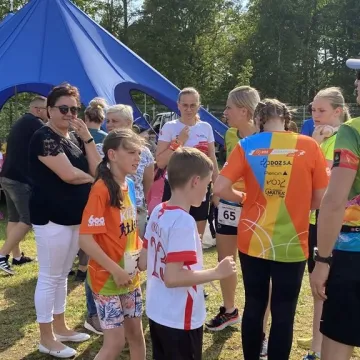 W Gomunicach poszli i pobiegli dla pszczół