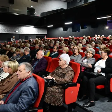 UTW „Wiem Więcej” zaprosił na benefis „Moniuszkowców”