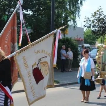 Procesje przemierzyły ulice