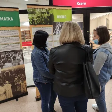 „Rodzina Bogiem silna” w bibliotece w Radomsku