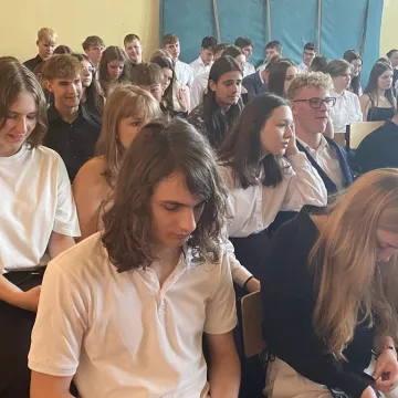 Pierwsze Liceum zakończyło rok z dumą – ponad 100 wyróżnionych uczniów i kolejne inwestycje