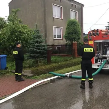 Zalane domy, rondo i uszkodzona obwodnica