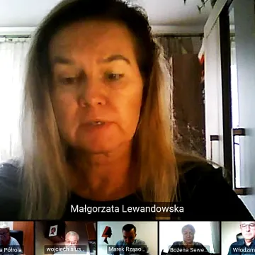 Powiatowi radni obradowali zdalnie