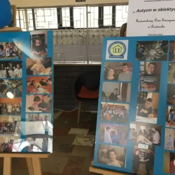 Pochód ulicami miasta - VII Radomszczańskie Dni Autyzmu