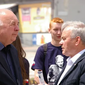 Pociąg „Warszyc” wjechał na peron w Radomsku