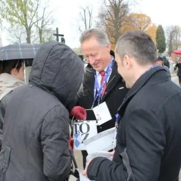 Trwa kwesta na radomszczańskich cmentarzach