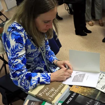 „Radomszczański Salon Literacki” w MBP w Radomsku. W ramach Nocy Bibliotek