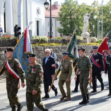 Odsłonięcie tablicy poświęconej żołnierzom KWP