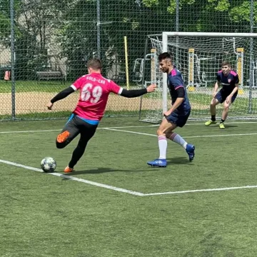 Liga „Szóstek” w Radomsku: Żubry wciąż na czele rozgrywek