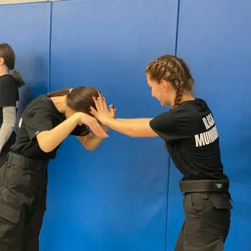 Uczniowie klas mundurowych z Radomska uczestniczyli w manewrach WOT