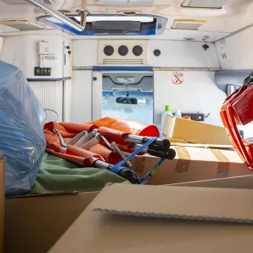 Trzy karetki trafią do obwodów partnerskich województwa łódzkiego w Ukrainie