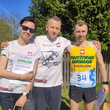 Uciekali przed uściskiem prezesa