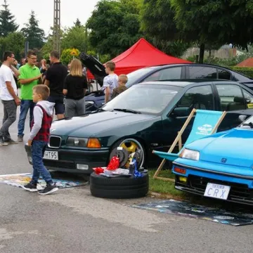 Moto Show Kamieńsk przyciągnął fanów motoryzacji