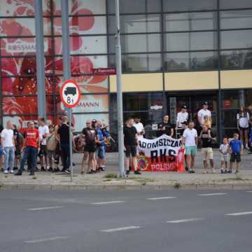 Kibice RKS Radomsko oddają cześć dzielnym powstańcom warszawskim